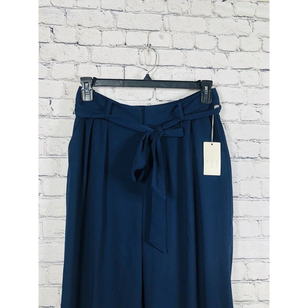 A New Day Women’s Navy Blue Wide Leg Zip Fly Tie Waist  Pockets Crop Pants Sz 10